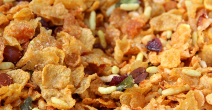 How to Make Corn Flakes Chivda - Corn Flakes Chivda / Makai Chivda Recipe