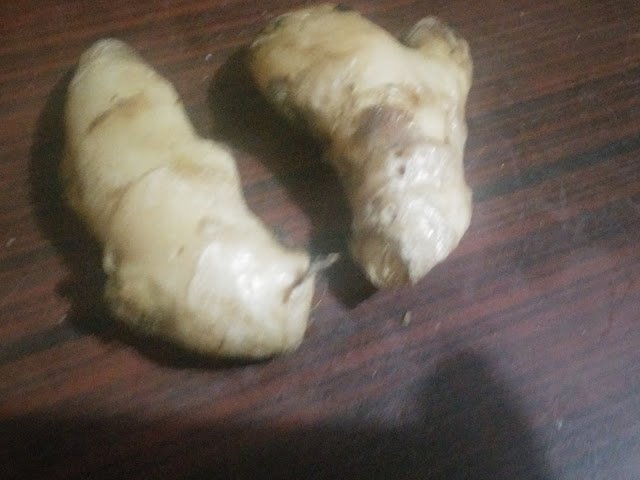 Health Benefits of ginger -  Treating Stomach Gas And Bloating With Ginger