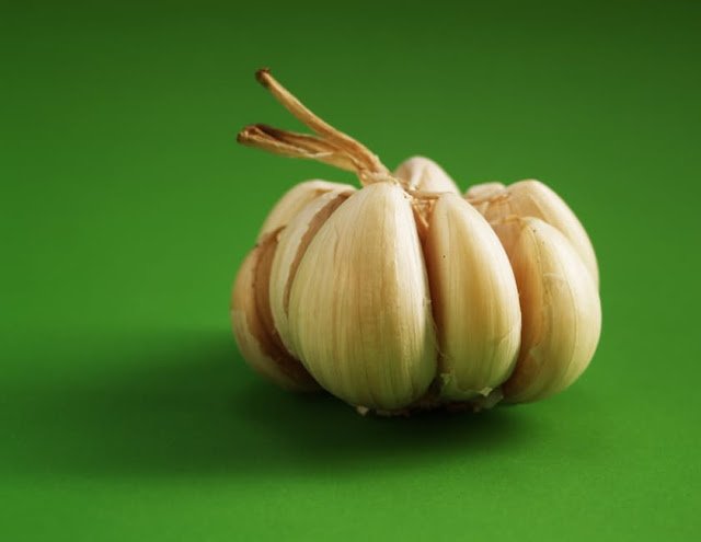 Garlic a Home Remedies to stay away from lice Garlic a Home Remedies to stay away from lice